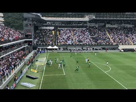 Lucas Pires quase faz golaço de falta contra o Coritba