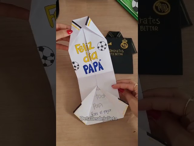 Vídeo relacionado con Genérico Lote Escudo de futbol Real Madrid - Personalizado con nombre - Mochila + botella + taza + llavero - Regalo Real Madrid para fans - Regalo original