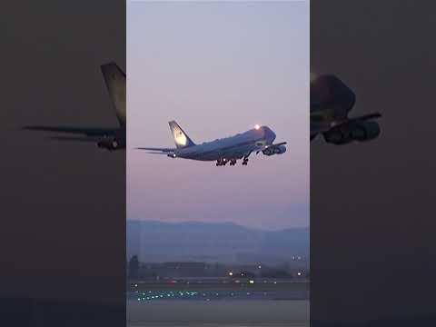 Security Precaution Leads Trump to Swap Planes