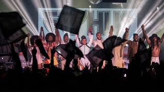Janelle Monae &amp; Wondaland Perform &quot;Hell You Talmbout&quot; at Highline Ballroom