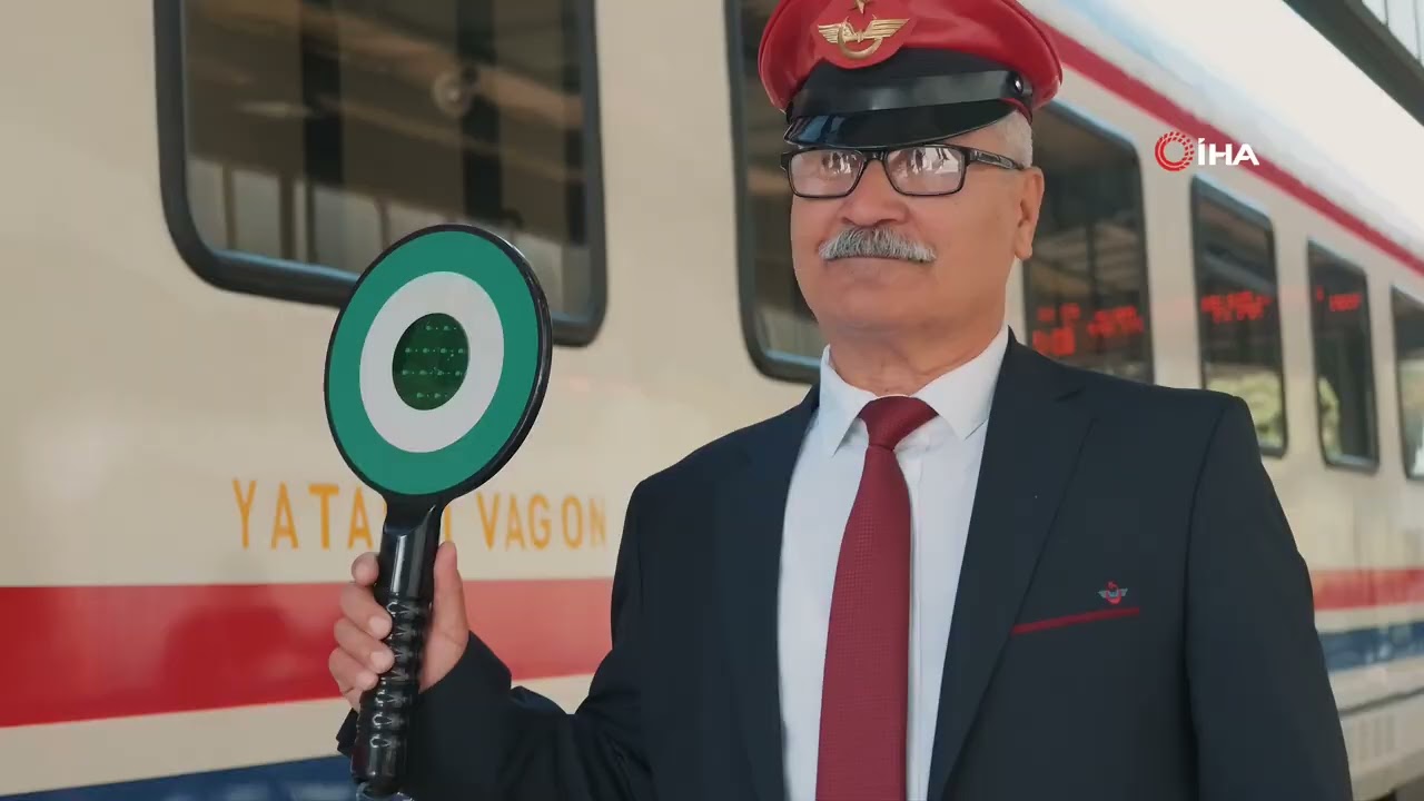 Turistik Karaelmas Ekspresi yolcuları doğa manzarasına hayran kaldı