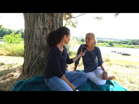 Psychisch daneben oder genial medial? Katrin Huß im Gespräch mit Annett Röller