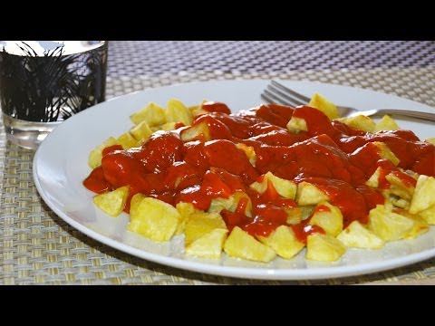 Fried Potatoes in Spicy Tomato Sauce (Patatas Bravas) - Easy Spanish Tapas Recipe
