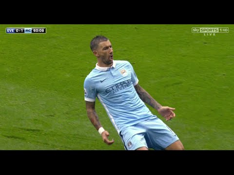 Aleksander Kolarov goal vs Everton
