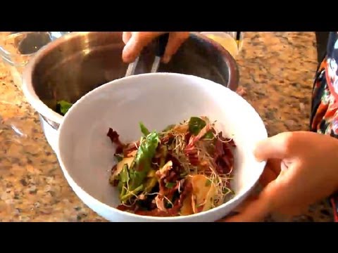 download lagu mp3 mp4 Apple Shaped Leaf, download lagu Apple Shaped Leaf gratis, unduh video klip Apple Shaped Leaf