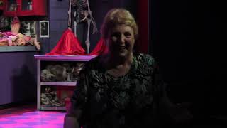 Universal Orlando&#39;s Horror Makeup Show - ThemeParkHD Video blog