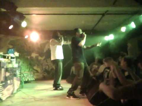 Akrobatik & Mr. Lif  (Live 26.03.2011)
