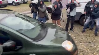 L’arrivo di Sempio in Procura a Pavia. Lo accompagna l'avvocata Taccia