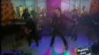 Shannon Noll: Performs &quot;Loud&quot; in Studio