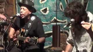 John Primer &amp; Quique Gómez - She Moves Me