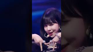 Download lagu So Amazing!!! [2021 MAMA] aespa - Savage mp3