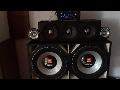 alto falantes tornado