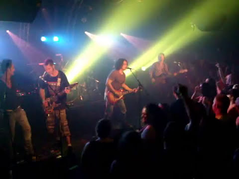 Hot Action Cop - Fever For the Flava LIVE