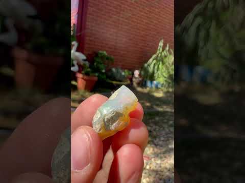 Opal Etiopian de Foc, brut, E44