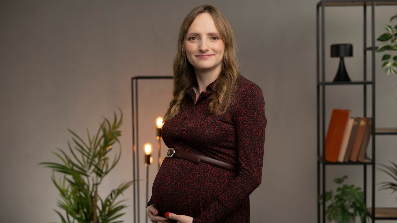 Jeden krok, który zmienia sposób patrzenia na kobiety-mamy w pracy