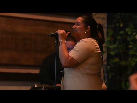 Nelly Bless- Huele a Peligro - Acoustic Version