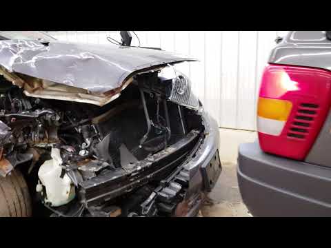 18P1272 - 2004 Jeep Grand Cherokee Laredo - 4.0L