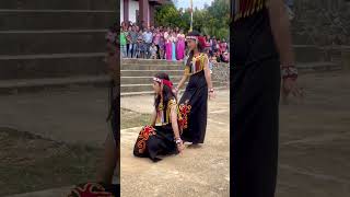 Download lagu Tarian Penyambutan Gadis Dayak #shortvideo #dayak #tariandayak mp3