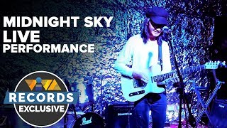 UNIQUE — Midnight Sky [LIVE! Performance]