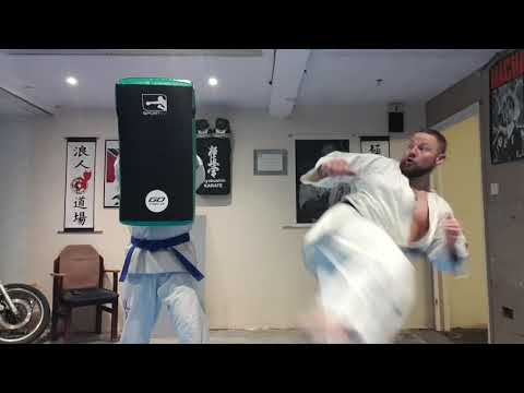 Ushiro Mawashi break down (back spinning round house)