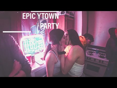 Epic Youngstown Party (GIRLS MAKING OUT)