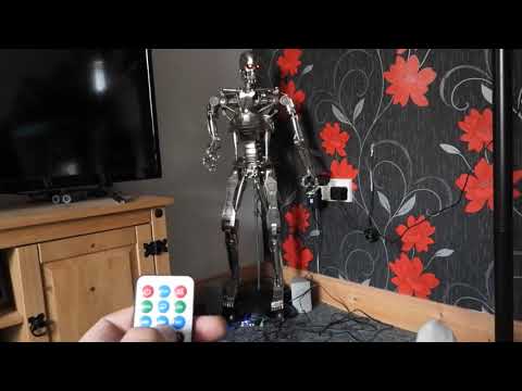 1:2 scale Build The Terminator T-800 Endoskeleton by Hachette. Ready With Sound FX Board For Base.