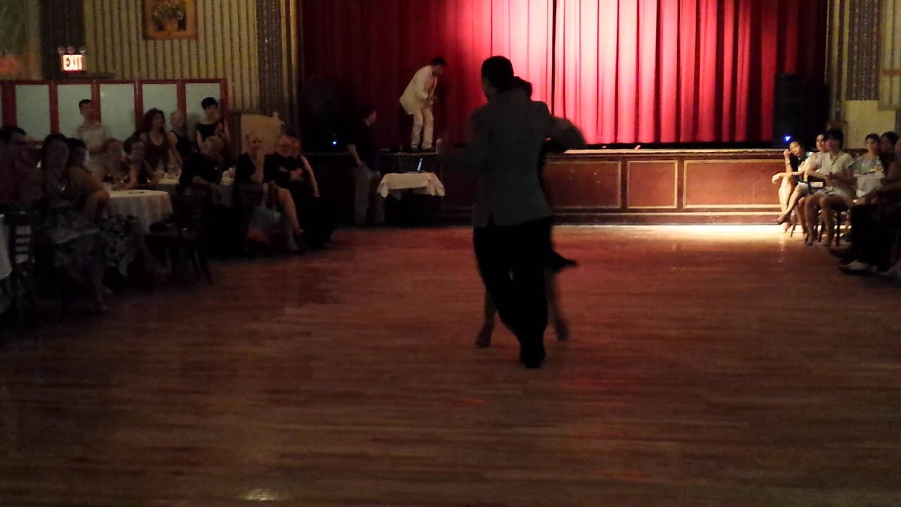 Argentine tango: Laila Rezk & Leandro Oliver - Mandria (partial)