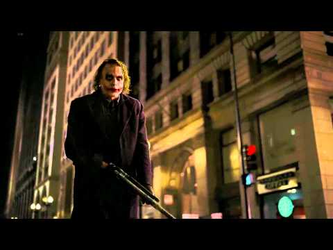 The Dark Knight-JOker"Hit me!"