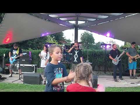 Supyyčasu - Něco Mezi   SUPYYČASU