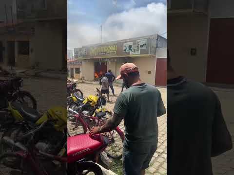 Loja de móveis pega fogo no centro da cidade de Nova Floresta no Curimataú da Paraíba