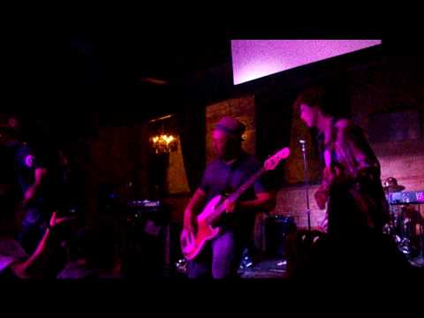 Funk Hunger Tour 2010 - Wait For Me - Fabian feat. Chad James and Wang the Merciless!