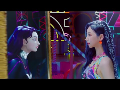 Aespa members meeting their AE in their debut stage.