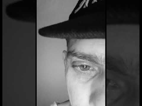 Krayzie Bone - Ancient Puppetmaster's Ft. Layzie Bone & Notorious BIG & Flowz (Multified) Remix