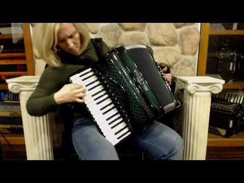 BELTSTUIVC72GS - Green Shadow Beltuna Studio IV Piano Accordion LMMH 34 72 $5299