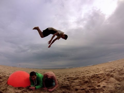 GoPro 3 - Jumping the buoy