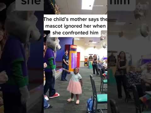 Video Shows #ChuckECheese Mascot Appearing To Ignore Black Child