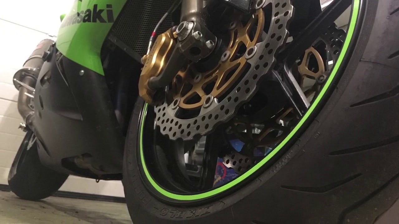 Tuto Zx10r pose liseret jante moto avec applicateur