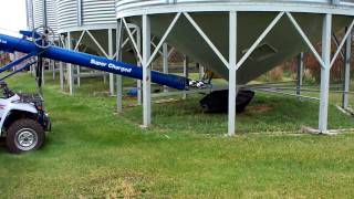 preview picture of video 'ATV Auger Mover - driving into a grain bin (2)'