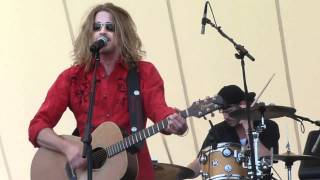 Bucky Covington - A Different World 4.28.12