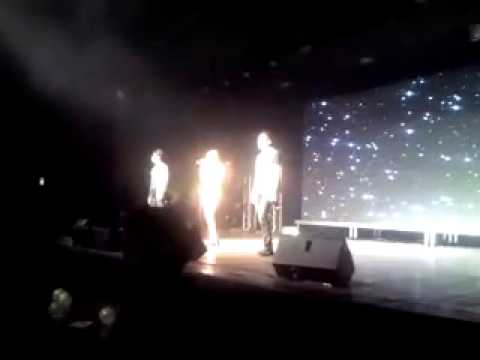 2K13 FEEL KOREA in Brazil  - Fancam (Baechigi and Ailee - Shower of Tears)