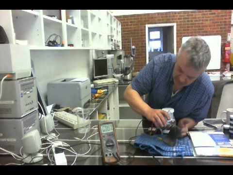 Generating Electricity From Salt Water And Graphene (SWAG generator)