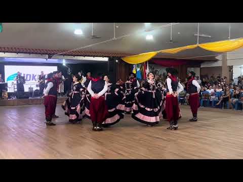 ￼ Invernada adulta dança do Caranguejo