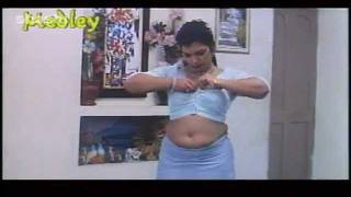 Mallu actress Sajini aunty boobs show