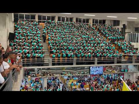 ELIÃ OLIVEIRA E GRANDE GRUPO DE GESTOS