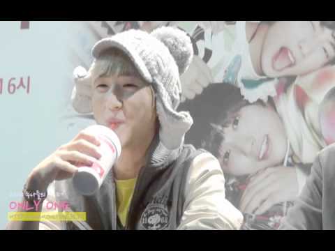 111217 BARO @ Fansign