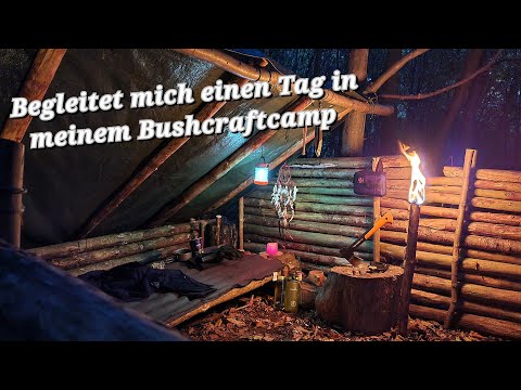 Bushcraft Lager / Survival Camp Neue Feuerstelle | Fackel & Dreibeinbau | Trapperbett vergrößern