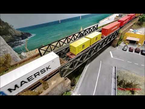 TRENI SUL PLASTICO DELLA ASSne CUNIFER A BORGO S.DALMAZZO (CN) SAB. 7 - 1 - 2023.