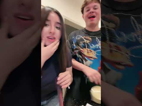 Sofía Brandon y Valeria clips #letralia
