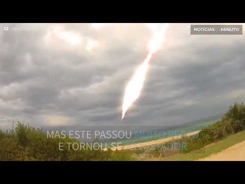 Assustador  Meteoro cai muito perto de homem na Austrália