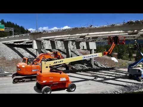 Exit 6 bridge deck work. Part of the I-5:California Border to Ashland paving project